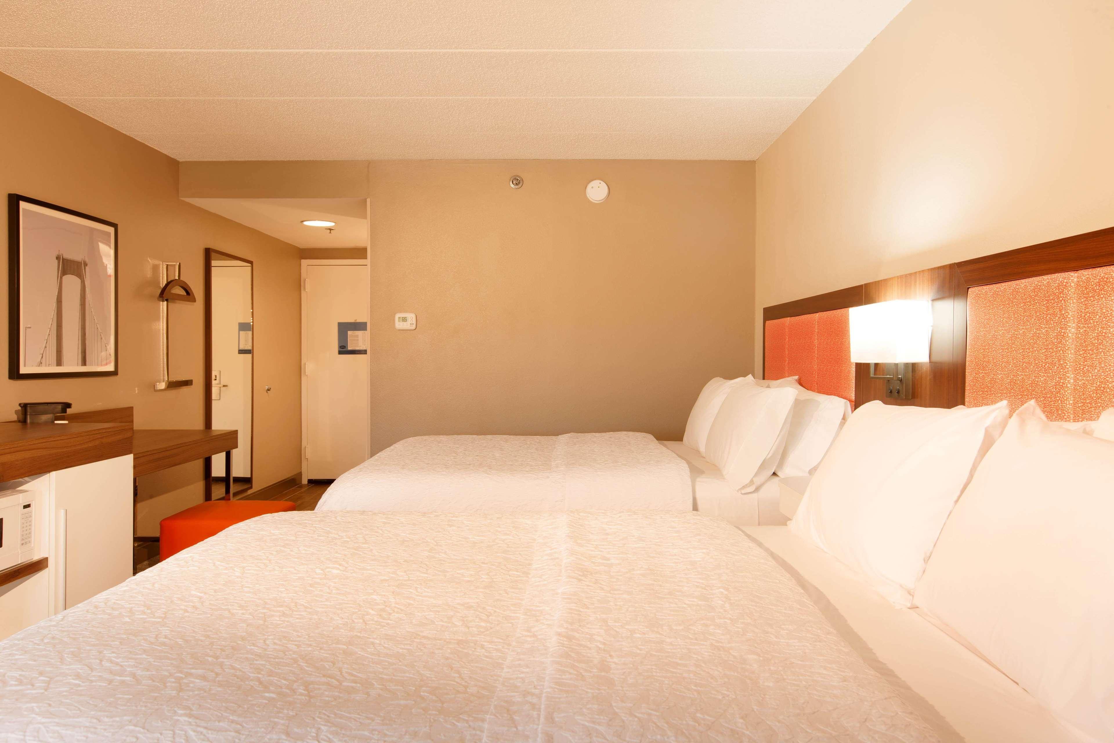 Hampton Inn Pennsville Bagian luar foto