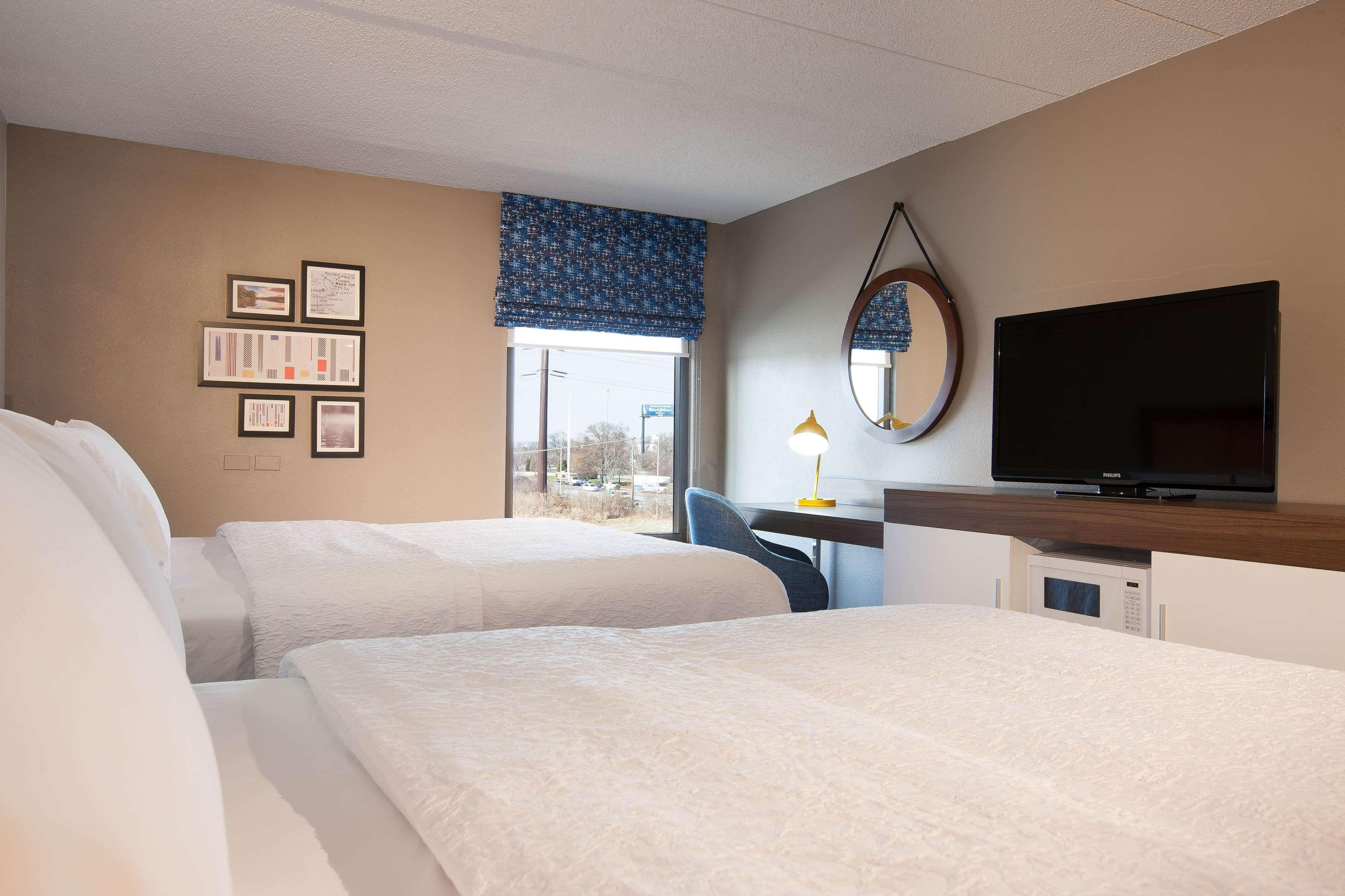 Hampton Inn Pennsville Bagian luar foto