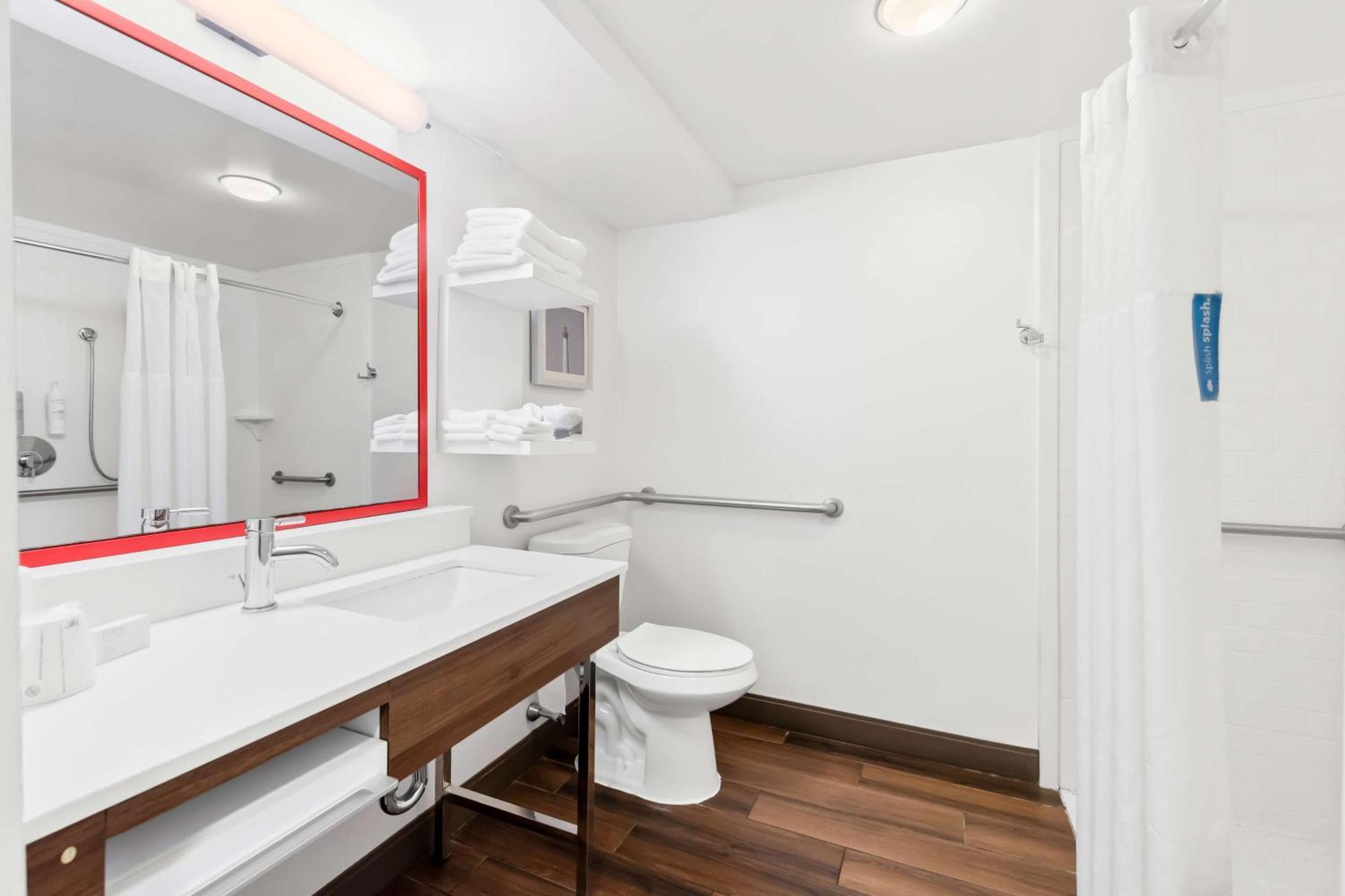 Hampton Inn Pennsville Bagian luar foto