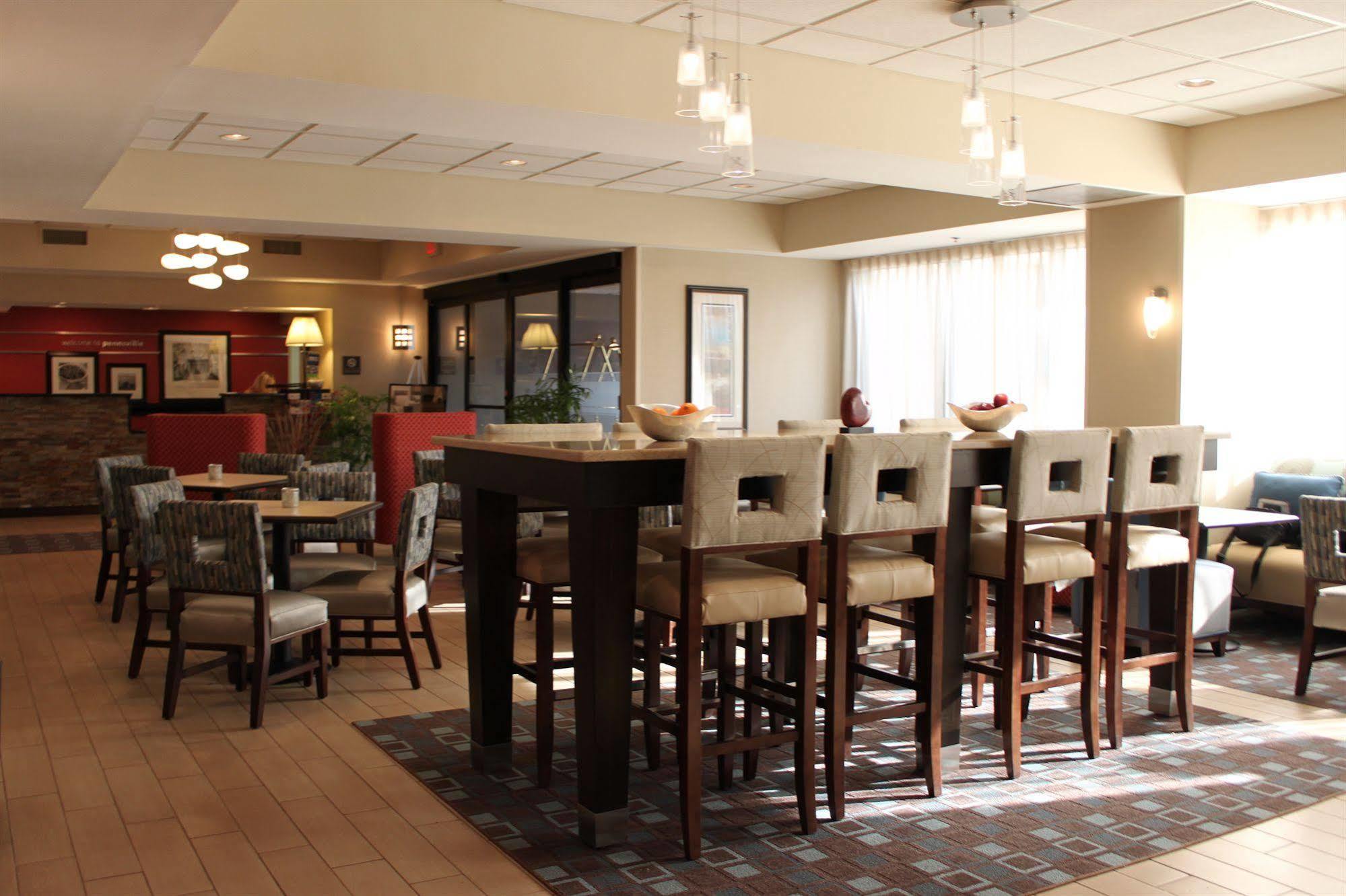 Hampton Inn Pennsville Bagian luar foto